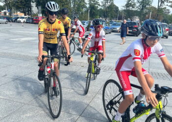 Rowerowy rajd na Westerplatte poświęcony pamięci kieleckich obrońców