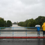 15.09.2024. Kłodzko. Rzeka Nysa Kłodzka zalała Kłodzko / Fot. PAP - Maciej Kulczyński