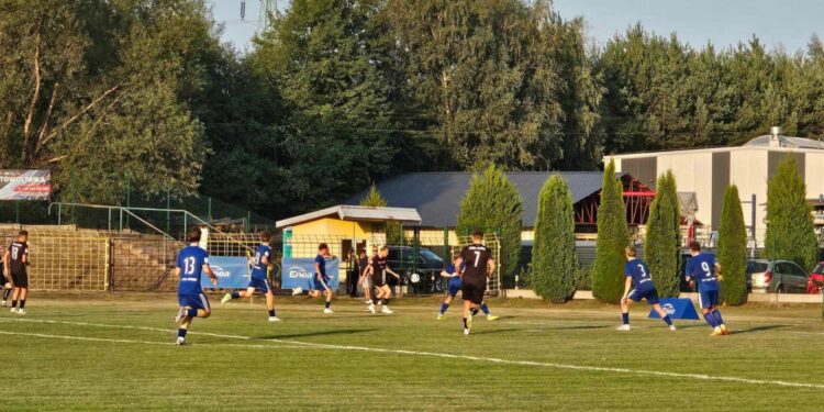 07.09.2024. Połaniec. Betlic III liga: Czarni Połaniec - Unia Tarnów/ Fot. Maciej Makuła - Radio Kielce