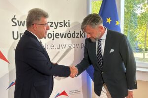 06.09.2024. Kielce. Na zdjęciu: wojewoda świętokrzyski Józef Bryk i dr n. med. Jarosław Miszczuk / Fot. Iwona Murawska-Bujnowicz - Radio Kielce