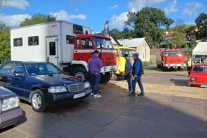 29.09.2024. Starachowice. Zlot klasycznej motoryzacji / źródło: Muzeum Przyrody i Techniki w Starachowicach - Facebook