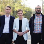 23.09.2024. Kielce. Konferencja prasowa. Na zdjęciu (od lewej): Karol Nowakowski - pełniący obowiązki dyrektora MZD, Agata Wojda - prezydent Kielc, Tomasz Zboch - dyrektor Biura Mobilności w UM Kielce / Fot. Wiktor Taszłow - Radio Kielce