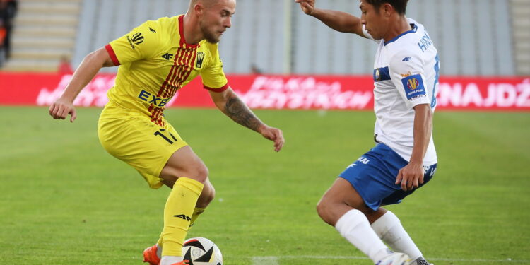 25.09.2024. Kielce. Mecz pierwszej rundy piłkarskiego Pucharu Polski: Korona Kielce - Stal Mielec / Fot. Wiktor Taszłow - Radio Kielce