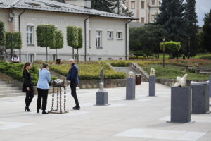 27.09.2024. Kielce. Plac Artystów. Rzeźby / Fot. Wiktor Taszłow - Radio Kielce