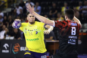 04.09.2024. Kielce. Mecz ORLEN Superligi Industria Kielce - Arged Rebud KPR OSTROVIA Ostrów Wielkopolski. Na zdjęciu: Daniel Dujszebajew / Fot. Wiktor Taszłow - Radio Kielce