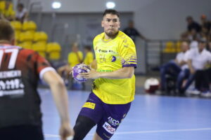 04.09.2024. Kielce. Mecz ORLEN Superligi Industria Kielce - Arged Rebud KPR OSTROVIA Ostrów Wielkopolski. Na zdjęciu: Daniel Dujszebajew / Fot. Wiktor Taszłow - Radio Kielce