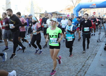 Kilkaset osób przebiegnie ulicami Kielc