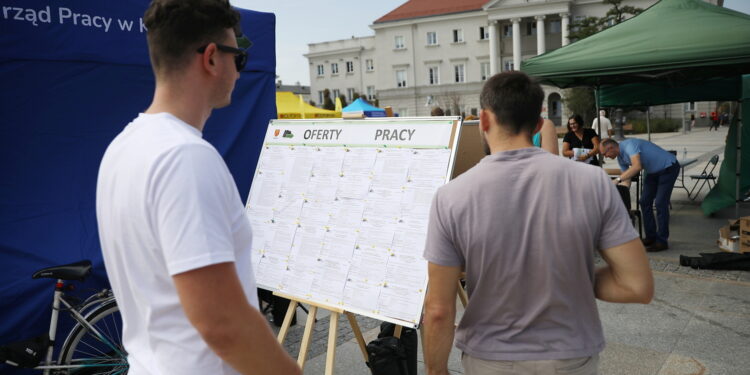 Świętokrzyski rynek pracy rynkiem pracownika