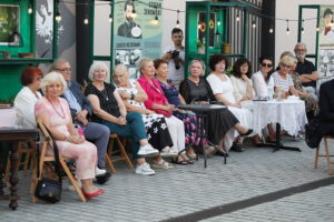 06.09.2024. Kielce. Wzgórze Zamkowe. Salon poetycki „Zapatrzeni w słowa” / Fot. Wiktor Taszłow - Radio Kielce