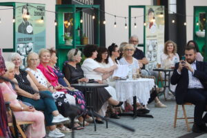 06.09.2024. Kielce. Wzgórze Zamkowe. Salon poetycki „Zapatrzeni w słowa” / Fot. Wiktor Taszłow - Radio Kielce