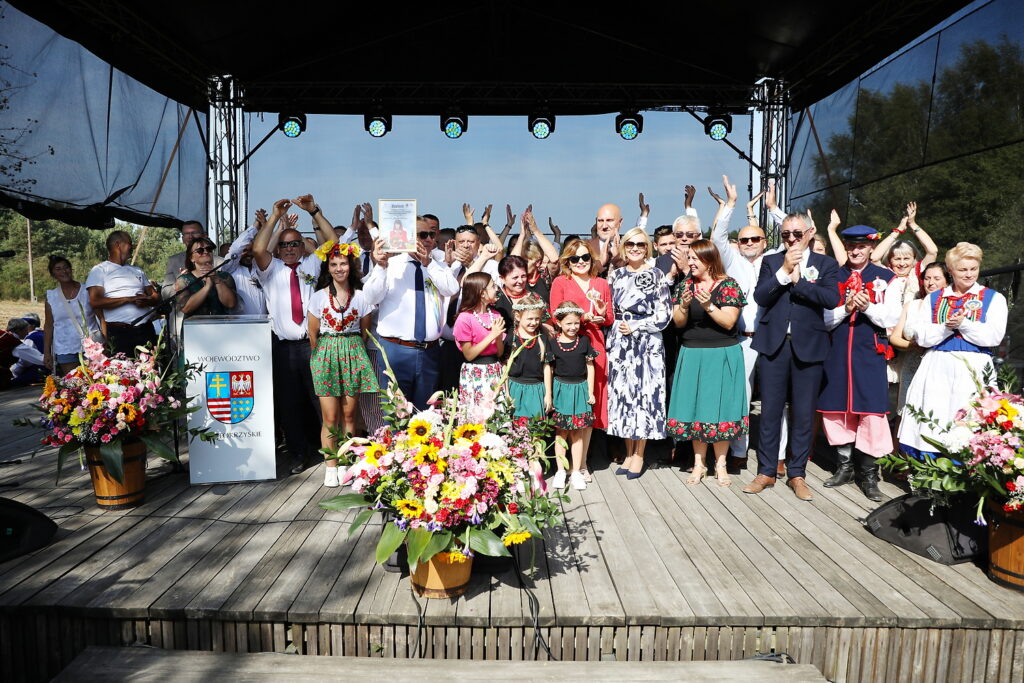 08.09.2024. Skansen w Tokarni. Świętokrzyskie Dożynki Wojewódzkie. / Fot. Wiktor Taszłow - Radio Kielce