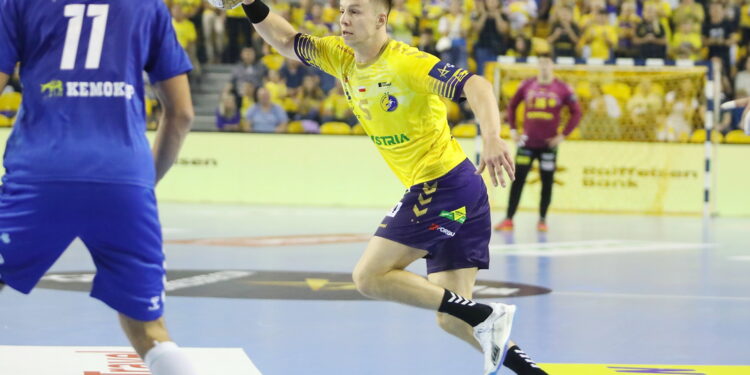 12.09.2024. Kielce. Mecz Ligi Mistrzów piłki ręcznej Industria Kielce - RK Zagrzeb. Na zdjęciu: Michał Olejniczak / Fot. Wiktor Taszłow - Radio Kielce