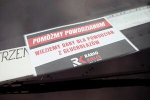 19.09.2024. Kielce. Transport darów zebranych dla mieszkańców Głuchołaz w województwie opolskim w ramach akcji Radia Kielce „Pomóżmy powodzianom!” / Fot. Wiktor Taszłow – Radio Kielce