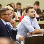 19.09.2024 Kielce. Sesja rady miasta. Na zdjęciu: Marcin Chłodnicki, Natalia Rajtar i Maciej Jakubczyk / Fot. Wiktor Taszłow - Radio Kielce