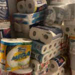 20.09.2024. Sandomierzanie przygotowują transport z darami dla powodzian z południowo-zachodniej Polski / Fot. Grażyna Szlęzak - Radio Kielce