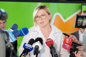 17.09.2024. Kielce. Dworzec Autobusowy. Konferencja prasowa. Na zdjęciu: Barbara Damian - dyrektor ZTM / Fot. Jarosław Kubalski - Radio Kielce