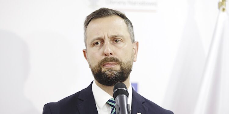 6.09.2024 Targi Kielce. Konferencja prasowa wicepremiera Ministra Obrony Narodowej Władysława Kosiniaka-Kamysza / Fot. Jarosław Kubalski - Radio Kielce