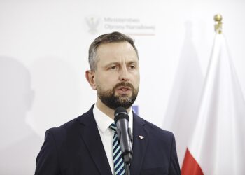 Szef MON: Europie potrzeba odbudowy przemysłu obronnego