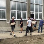 19.09.2024. Głuchołazy. Wyładunek darów dla powodzian dostarczonych przez Radio Kielce. / Fot. Jarosław Kubalski - Radio Kielce
