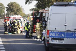 21.09.2024. Wypadek na drodze krajowej nr 74 w okolicy Lechowa / Fot. Jarosław Kubalski - Radio Kielce