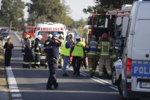 21.09.2024. Wypadek na drodze krajowej nr 74 w okolicy Lechowa / Fot. Jarosław Kubalski - Radio Kielce