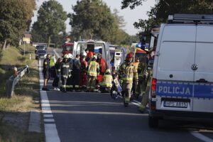 21.09.2024. Wypadek na drodze krajowej nr 74 w okolicy Lechowa / Fot. Jarosław Kubalski - Radio Kielce