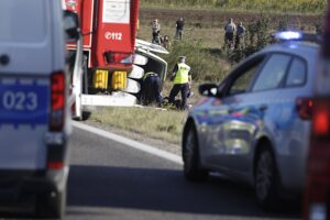 21.09.2024. Wypadek na drodze krajowej nr 74 w okolicy Lechowa / Fot. Jarosław Kubalski - Radio Kielce