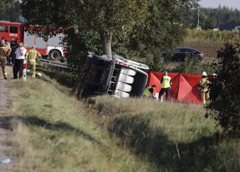 Tragiczny wypadek busa przewożącego młodych sportowców