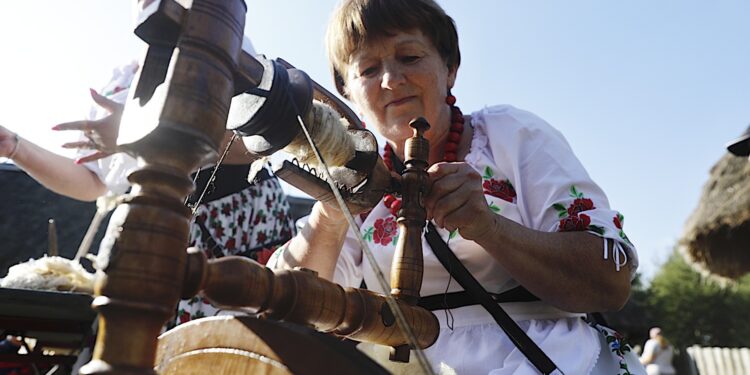 W skansenie w Tokarni odżyły jesienne zwyczaje dawnej wsi