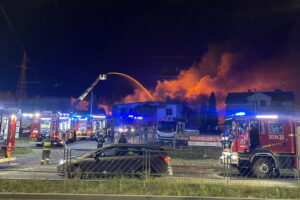 24.09.2024. Kielce. Pożar lakierni. / Fot. Jarosław Kubalski - Radio Kielce