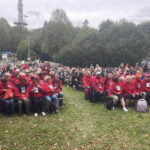 Połączyli turystykę i pielgrzymowanie. 2,5 tysiąca osób dotarło na Święty Krzyż