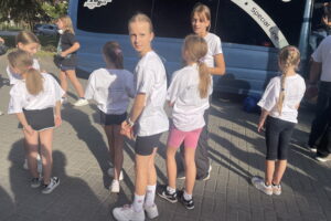 23.09.2024. Sandomierz. Wyjazd dzieci na Mistrzostwa Świata w Fit Kids. / Fot. Grażyna Szlęzak - Radio Kielce