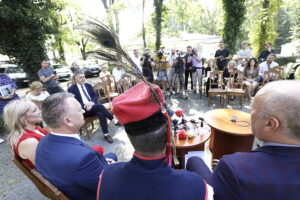 02.09.2024 Kielce. Konferencja prasowa przed Dworkiem Laszczyków na temat Dożynek Wojewódzkich / Fot. Jarosław Kubalski - Radio Kielce