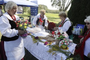 06.09.2024. Podzamcze. Piknik pod hasłem „Seniorze na Zdrowie” / Fot. Jarosław Kubalski - Radio Kielce