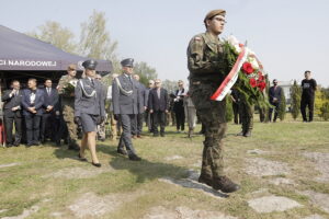 17.09.2024 Kielce Uroczystości w 85. rocznicę ataku ZSRR na Polskę pod pomnikiem Matki Polki Sybiraczki / Fot. Jarosław Kubalski - Radio Kielce