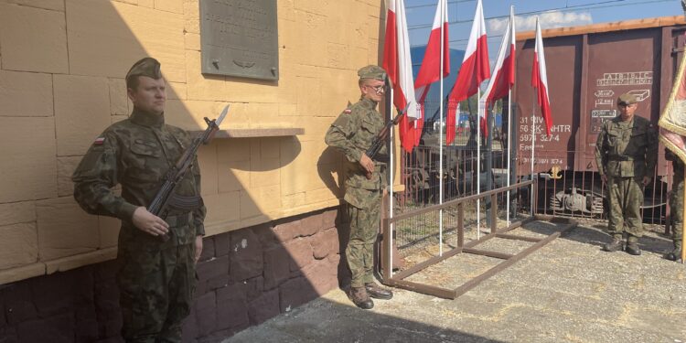 03.09.2024. Sandomierz. W Sandomierzu uczczono pamięć pierwszych cywilnych ofiar II wojny światowej / Fot. Grażyna Szlęzak - Radio Kielce