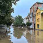 15.09.2024. Głuchołazy (woj. opolskie). Rzeka Biała Głuchołaska zalała Głuchołazy / Fot. PAP - Michał Meissner