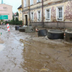 16.09.2024. Głuchołazy (woj. opolskie). Rzeka Biała Głuchołaska zalała Głuchołazy / Fot. PAP - Krzysztof Świderski