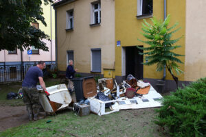 16.09.2024. Głuchołazy (woj. opolskie). Rzeka Biała Głuchołaska zalała Głuchołazy / Fot. PAP - Krzysztof Świderski