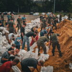 Świętokrzyscy żołnierze pomagają nad Odrą - Radio Kielce Fot. ŚBOT