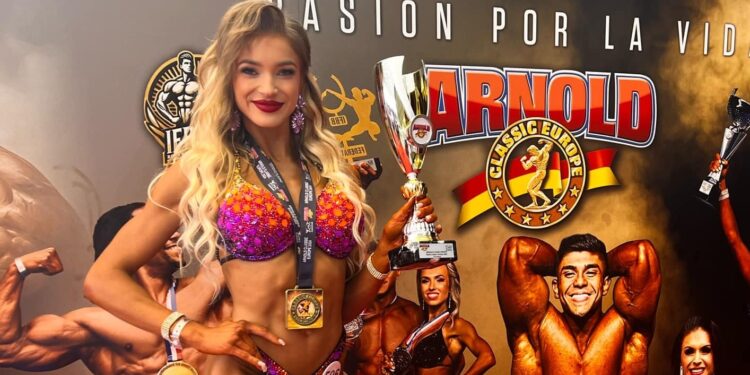 Zawodniczka z Sandomierza wygrała zawody Arnold Classic w bikini fitness