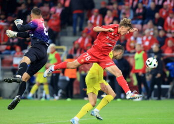 Widzew pokonany! Wyjazdowa niemoc Korony przełamana