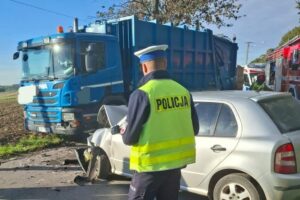 08.10.2024. Grzybów. Wypadek / źródło: policja