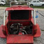 „Maluch” z pługiem / źródło: Muzeum Motoryzacji Polskie Drogi - Facebook