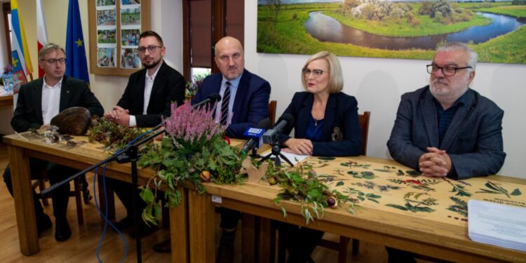 16.10.2024. Kielce. Konferencja dotycząca projektu, który ma przyczynić się do ochrony środowiska / Fot. Urząd Marszałkowski Województwa Świętokrzyskiego