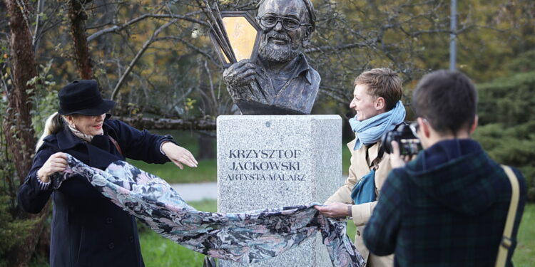 25.10.2024. Kielce. Odsłonięcie popiersia Krzysztofa Jackowskiego / Fot. Wiktor Taszłow - Radio Kielce