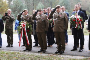 27.10.2024. Chotów. Obchody 80. rocznicy bitwy pod Chotowem / Fot. Wiktor Taszłow - Radio Kielce