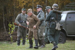 27.10.2024. Chotów. Rekonstrukcja bitwy pod Chotowem / Fot. Wiktor Taszłow - Radio Kielce