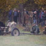 27.10.2024. Chotów. Rekonstrukcja bitwy pod Chotowem / Fot. Wiktor Taszłow - Radio Kielce