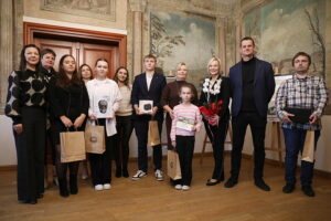 30.10.2024. Tokarnia. Muzeum Wsi Kieleckiej. Ogólnopolski Konkurs Fotograficzny „Polska wieś... było, ale nie minęło” / Fot. Wiktor Taszłow - Radio Kielce